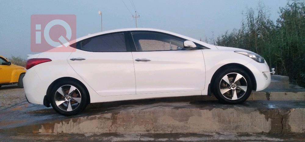 هیوندای ئەلەنترا